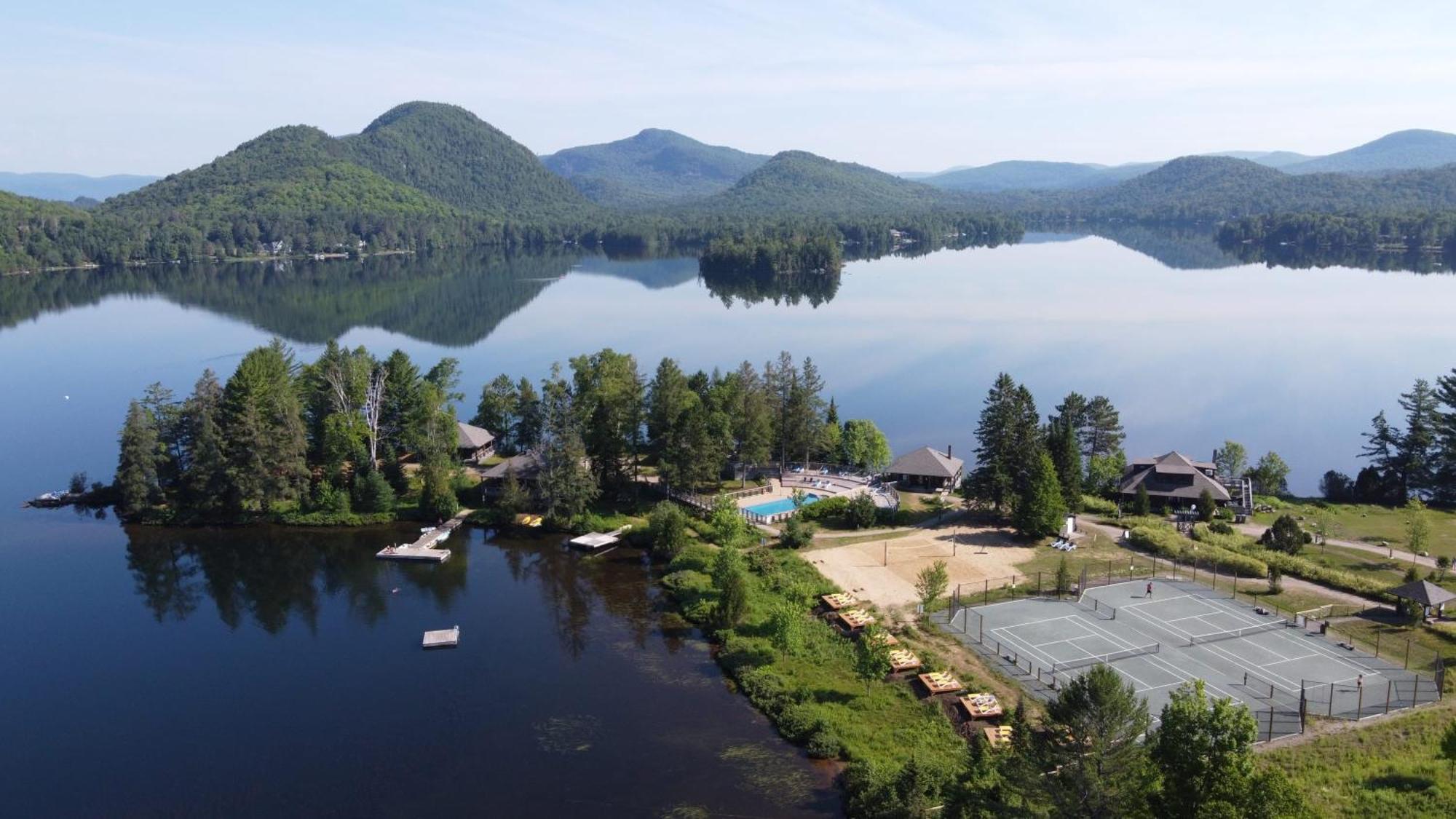 Lakefront Mountain View - Resort Loft Lac-Superieur Exteriör bild